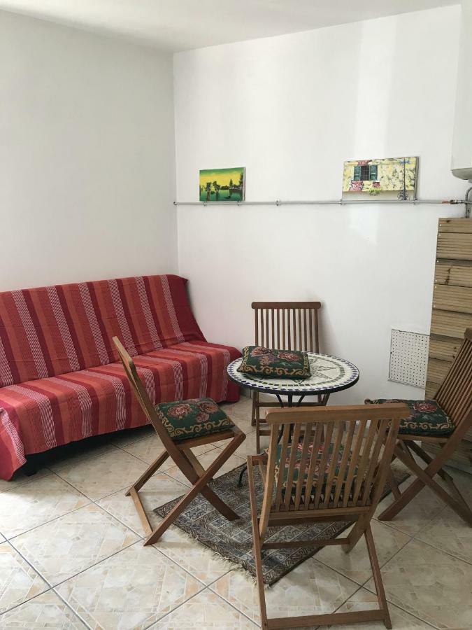 살라지 L'Escale Royale B&B 외부 사진